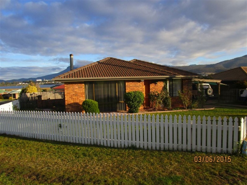 99 Jetty Road, Old Beach TAS 7017