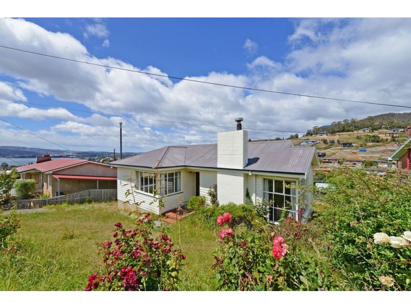 17 Tootonga Street, Chigwell TAS 7011