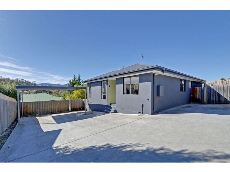 2/20 Raleigh Court, Howrah TAS 7018