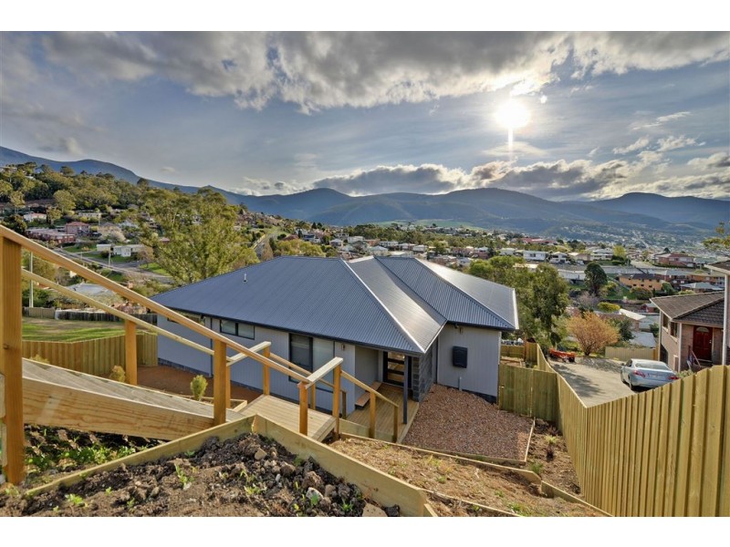 16 Atherton Avenue, West Moonah TAS 7009