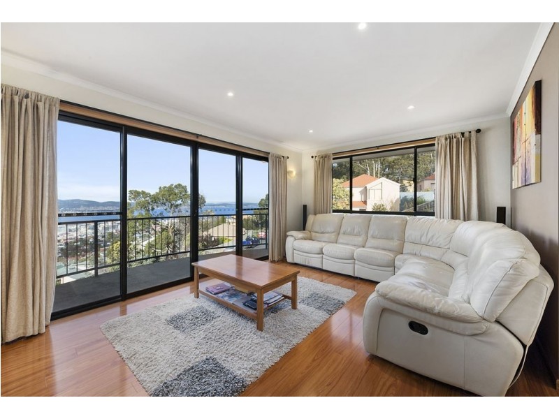 36 Fielding Drive, West Hobart TAS 7000