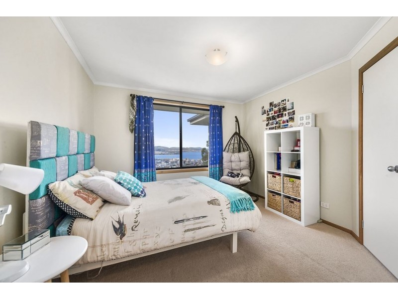 36 Fielding Drive, West Hobart TAS 7000