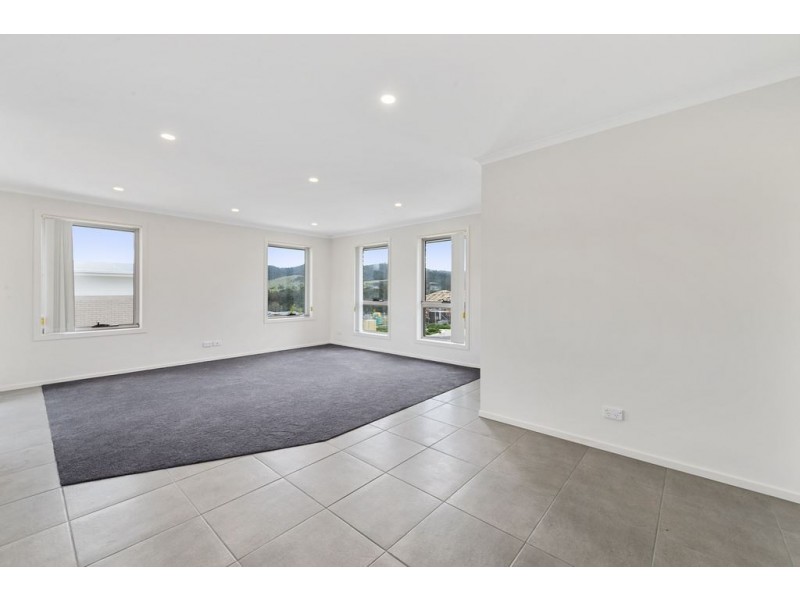 4 Ernest Road, Rokeby TAS 7019