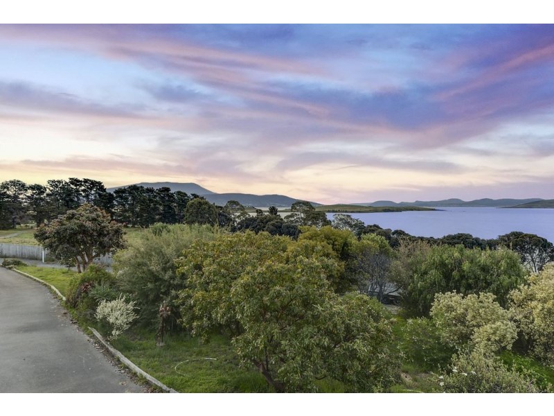 90 Bangor Road, Opossum Bay TAS 7023