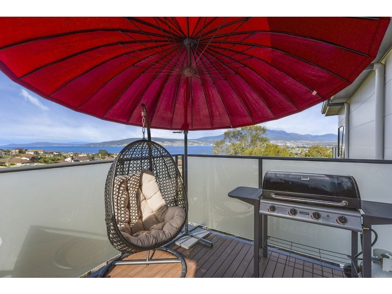 2/19 Skyline Drive, Howrah TAS 7018