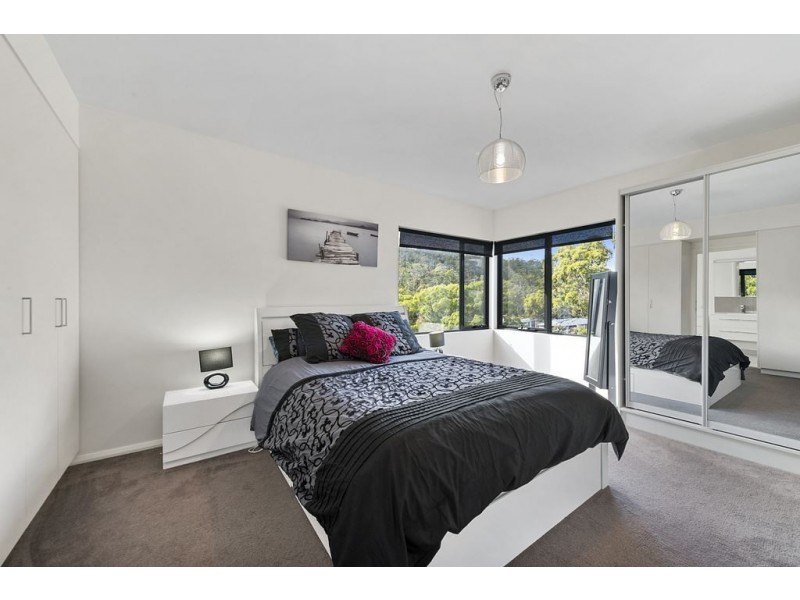 2/19 Skyline Drive, Howrah TAS 7018