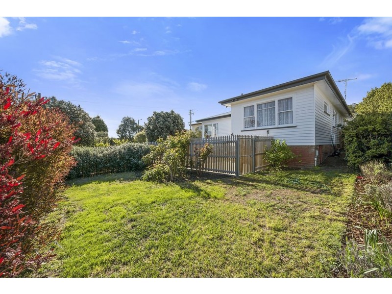 1/126 Clarence Street, Bellerive TAS 7018