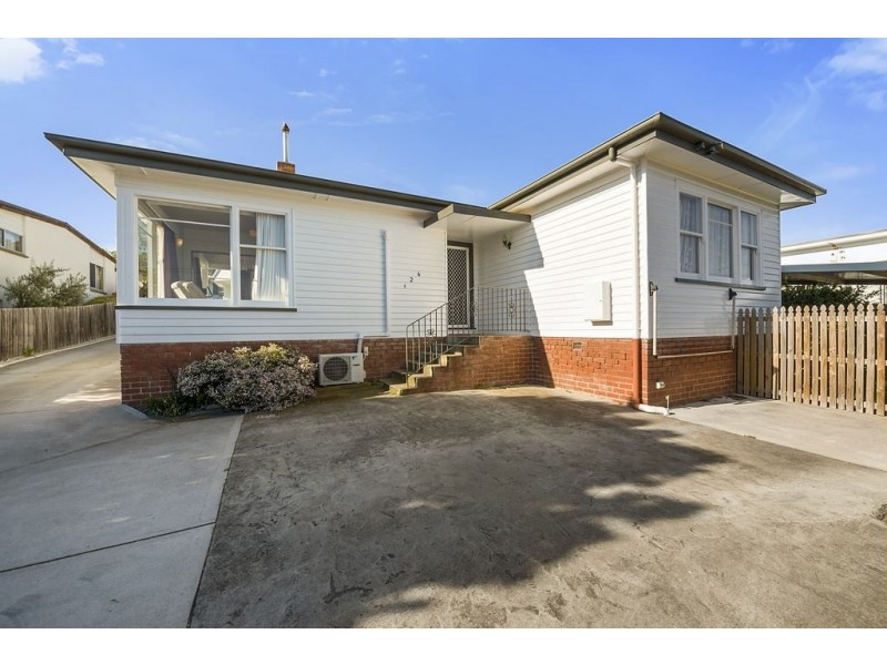 1/126 Clarence Street, Bellerive TAS 7018