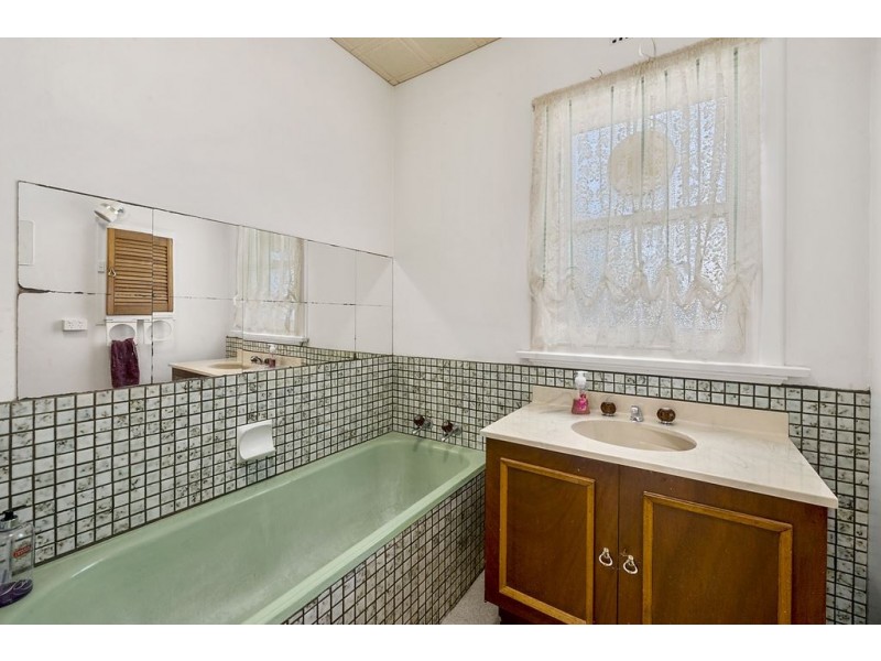 1/126 Clarence Street, Bellerive TAS 7018