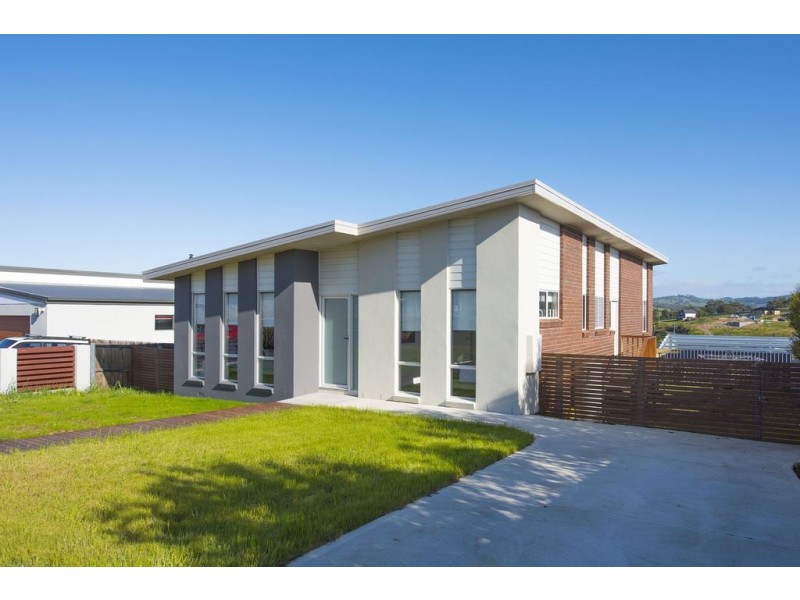 63 Reynolds Road, Midway Point TAS 7171