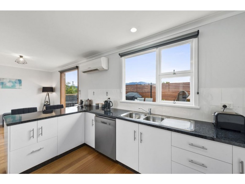 6 Berega Street, Howrah TAS 7018