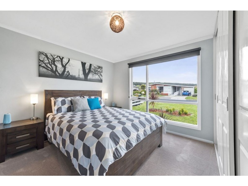 6 Berega Street, Howrah TAS 7018