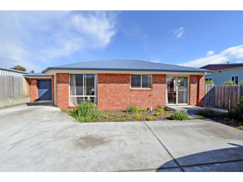 2/99 Bass Street, Warrane TAS 7018