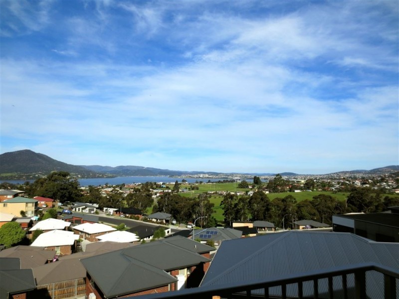 5/10 Ironbark Drive, Claremont TAS 7011