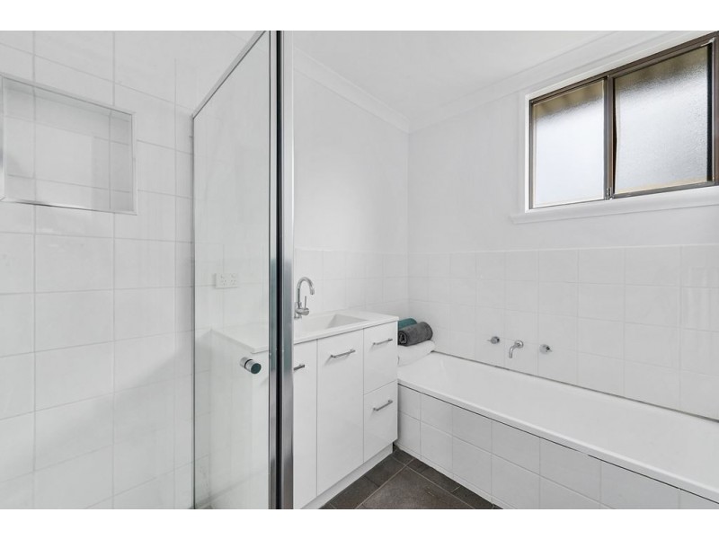 1 Yaralla Place, Berriedale TAS 7011
