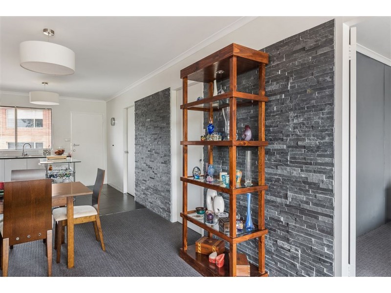 1/8 Wallace Ave, Lenah Valley TAS 7008