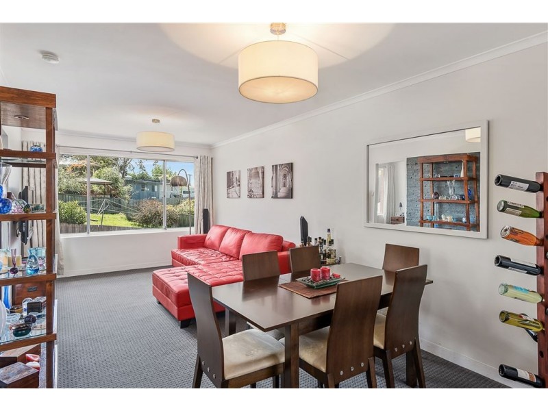 1/8 Wallace Ave, Lenah Valley TAS 7008