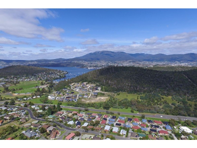 18b Florelyn Terrace, Geilston Bay TAS 7015