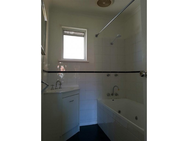 300 Cambridge Road, Warrane TAS 7018
