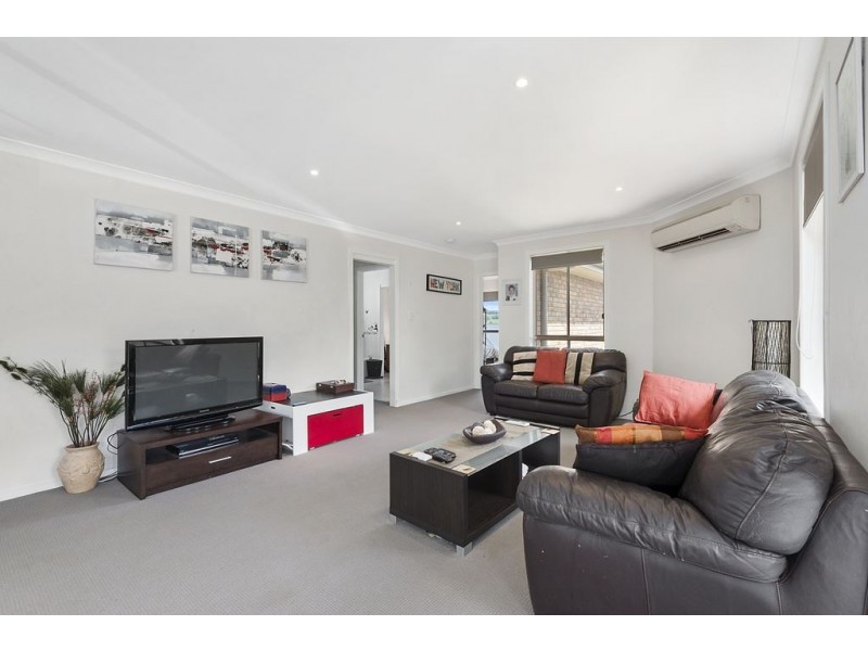 2/2 Juliana Close, Oakdowns TAS 7019