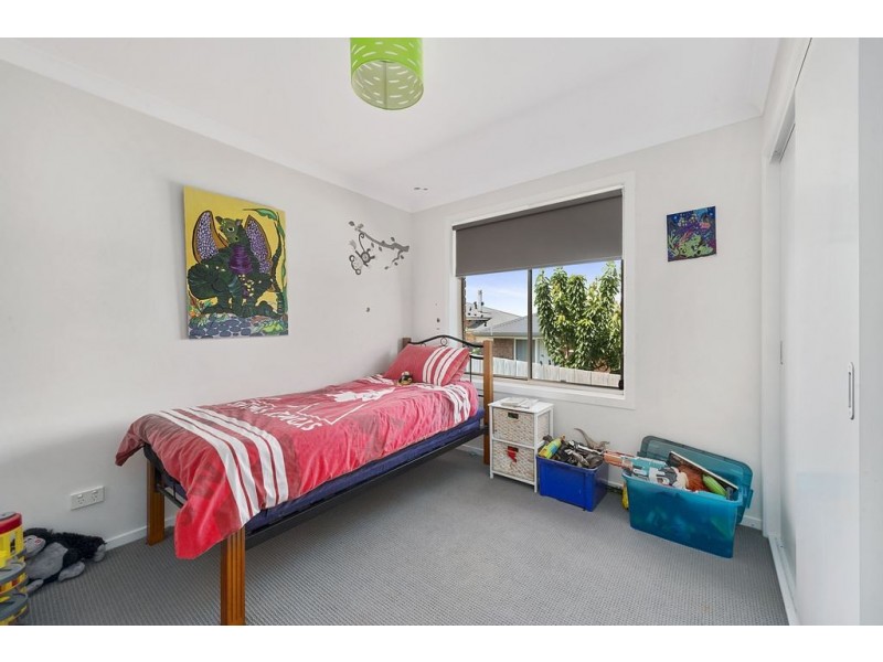 2/2 Juliana Close, Oakdowns TAS 7019