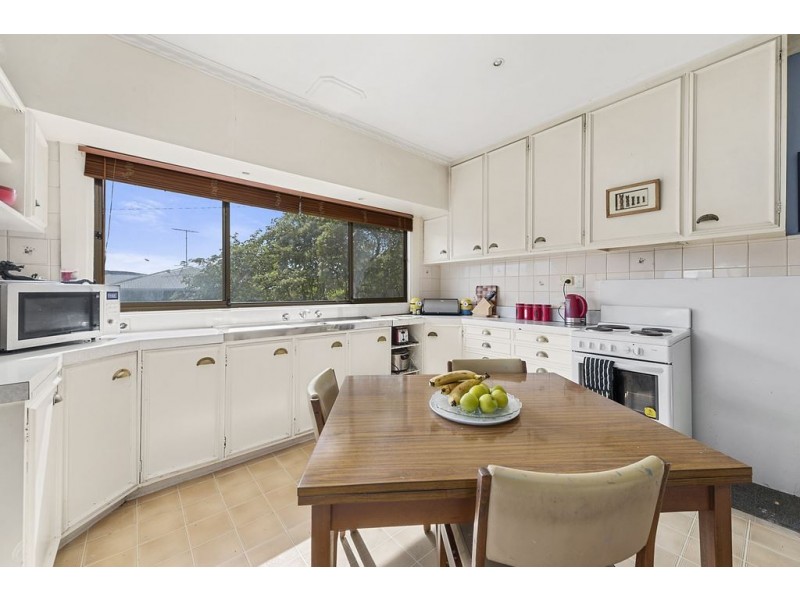 28 Sharland Avenue, New Norfolk TAS 7140