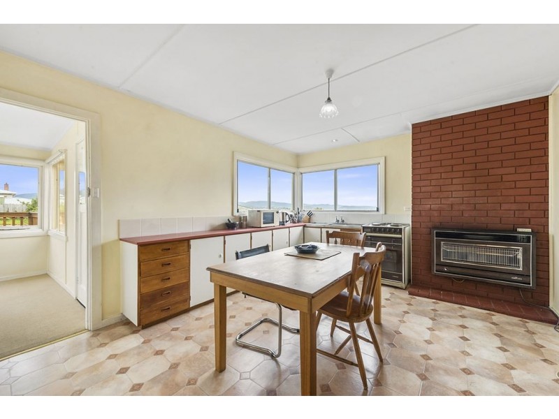 19 Fourth Avenue, West Moonah TAS 7009