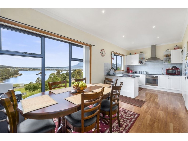 53 Clives Avenue, Old Beach TAS 7017