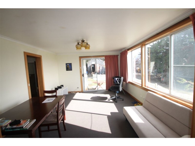 1 Maddocks Road, Kingston TAS 7050