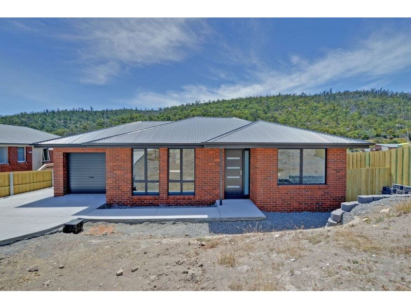 35 Brookston Drive, Mornington TAS 7018