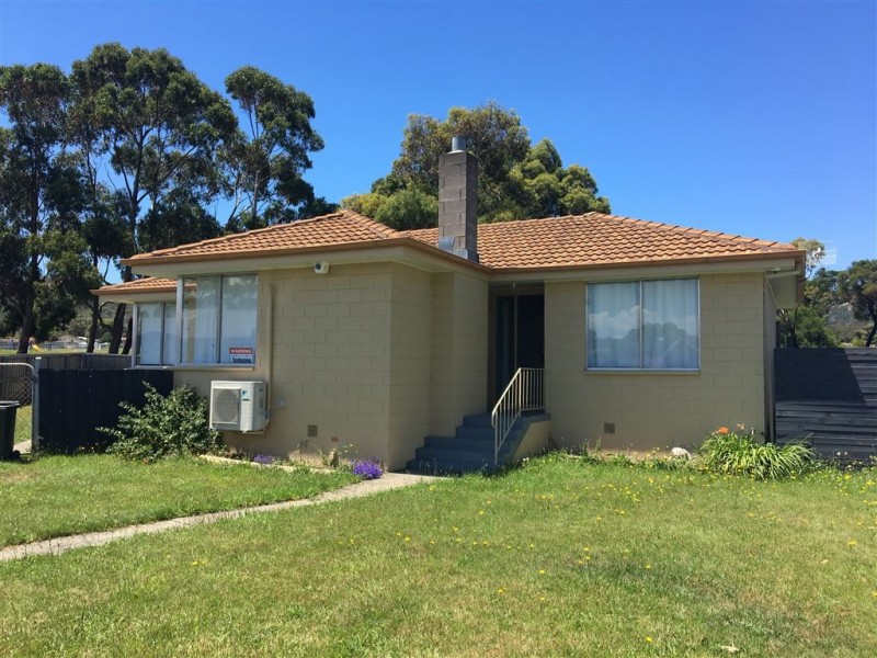 8 Dyer Place, Clarendon Vale TAS 7019