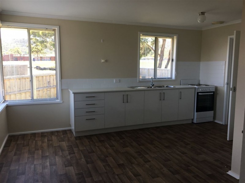 8 Dyer Place, Clarendon Vale TAS 7019