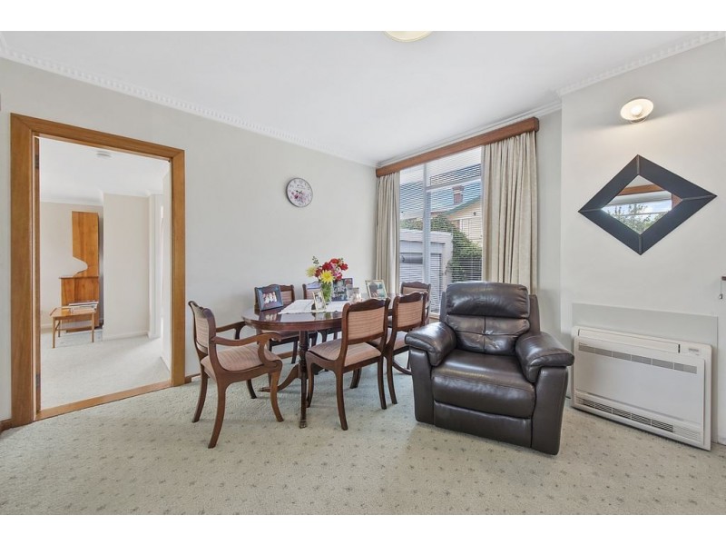 4 Milford Street, Lindisfarne TAS 7015