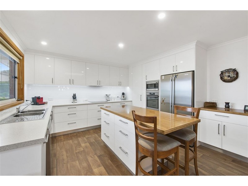 8 Balaka street, Rosny TAS 7018