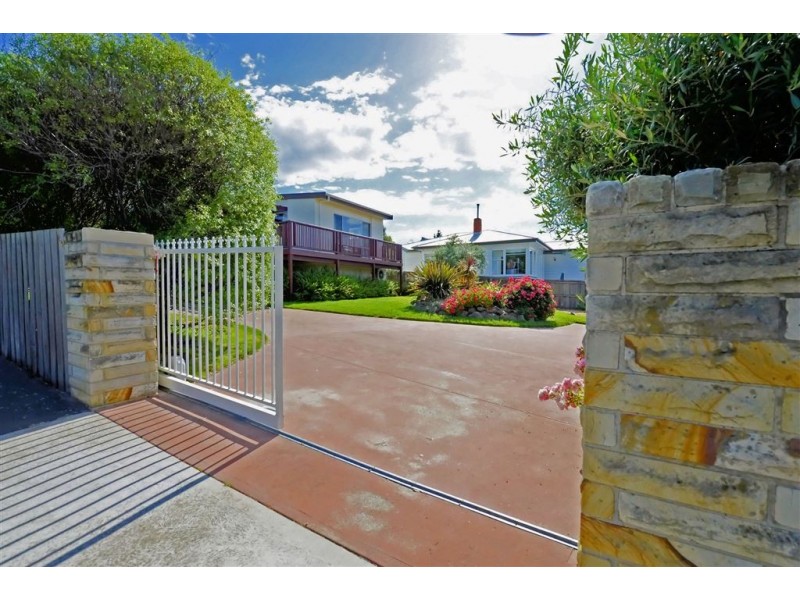 124 Clarence Street, Bellerive TAS 7018