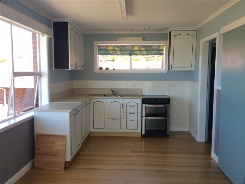 2 Kingswood Crescent, Berriedale TAS 7011