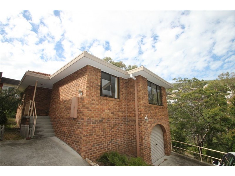2/11 Solana Place, Sandy Bay TAS 7005