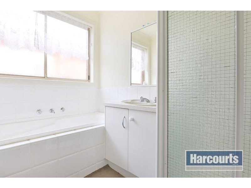 26 Greenmantle Close, Cranbourne VIC 3977