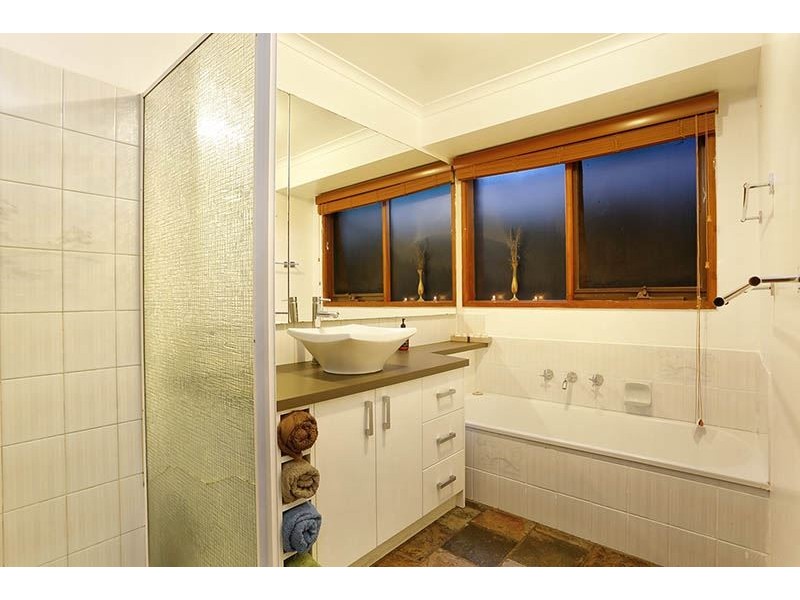 19 Cromwell Drive, Rowville VIC 3178