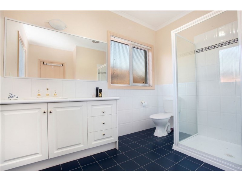 6-8 Allamanda Boulevard, Lysterfield VIC 3156