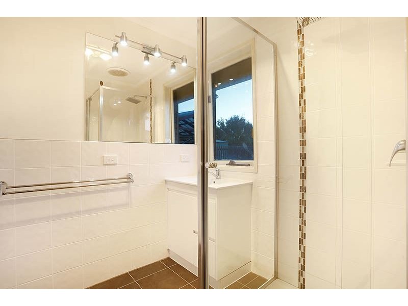 32 Fernlea Avenue, Rowville VIC 3178