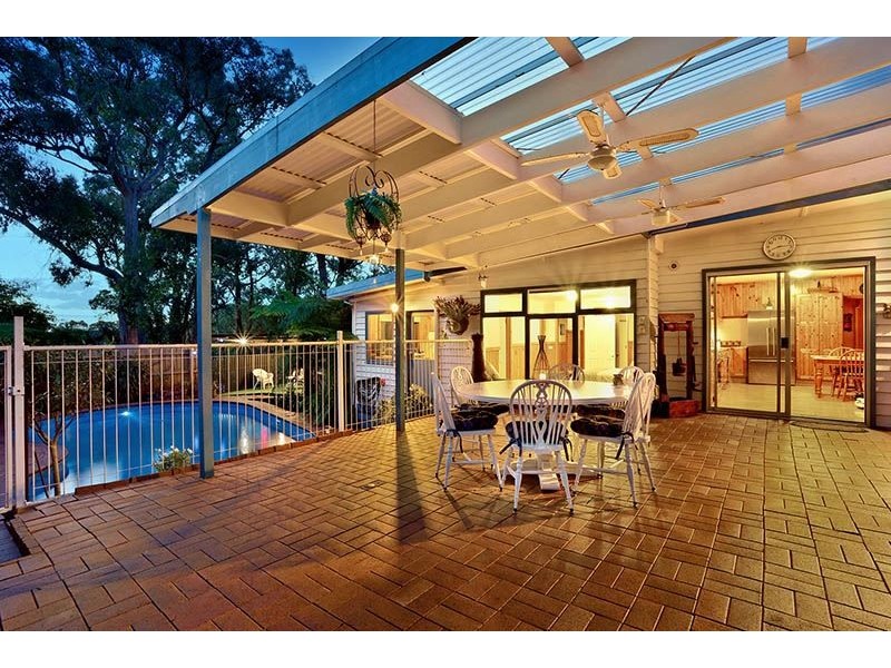 15 Ferndale Avenue, Upwey VIC 3158