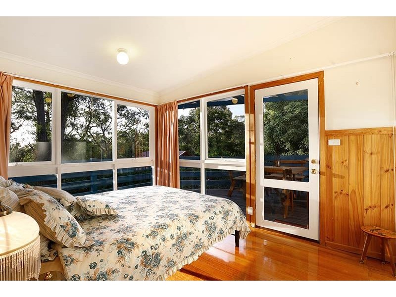 15 Ferndale Avenue, Upwey VIC 3158