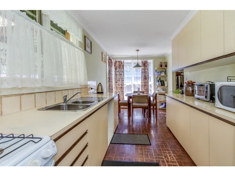 25 Cherrytree Rise, Knoxfield VIC 3180