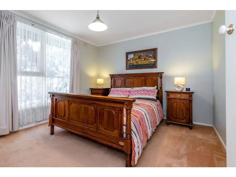 25 Cherrytree Rise, Knoxfield VIC 3180