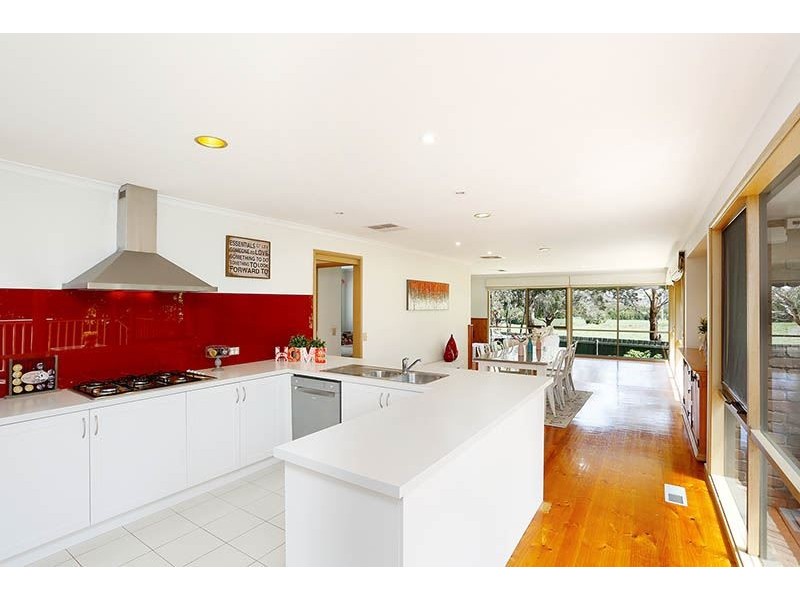 7 Clondara Drive, Rowville VIC 3178