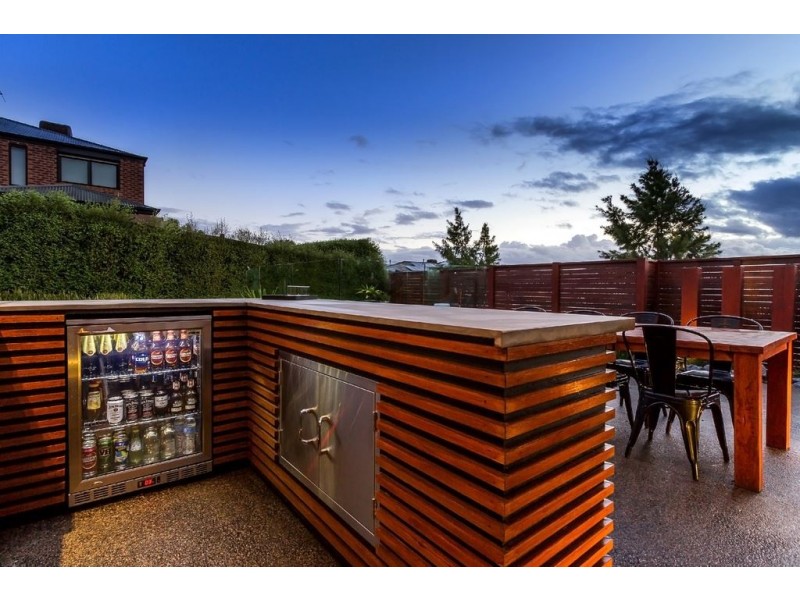 61 Viewgrand Rise, Lysterfield VIC 3156