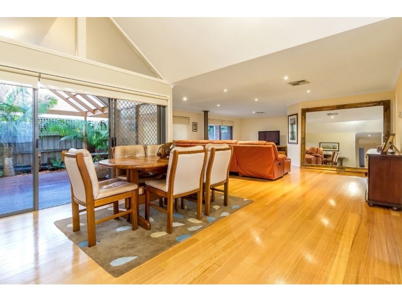 5 Trisha Drive, Rowville VIC 3178