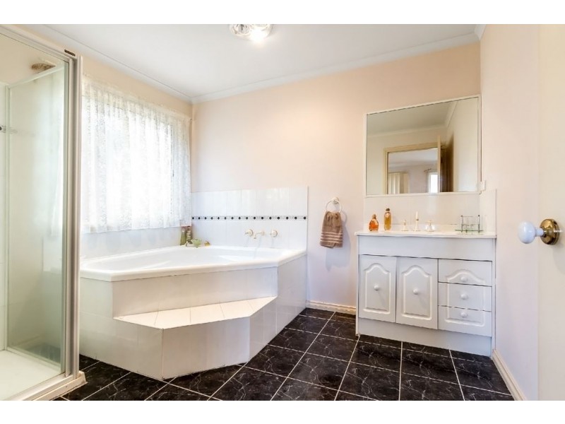 466A Haughton Road, Clayton South VIC 3169