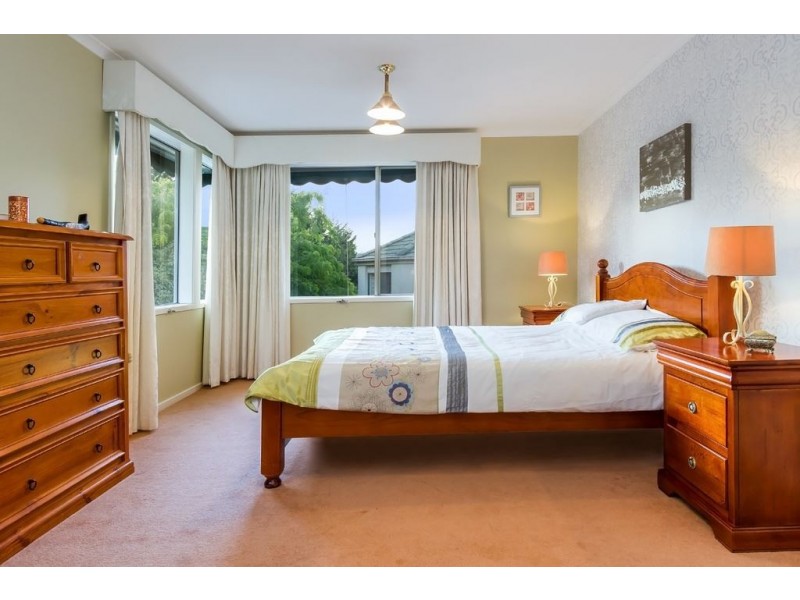 112 Oaktree Rise, Lysterfield VIC 3156